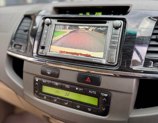 Toyota Fortuner penuh