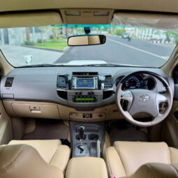 Toyota Fortuner penuh
